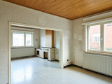 Salon avant les rénovations de la maison de Mevin et Pieter de Blind Gekocht à Hasselt