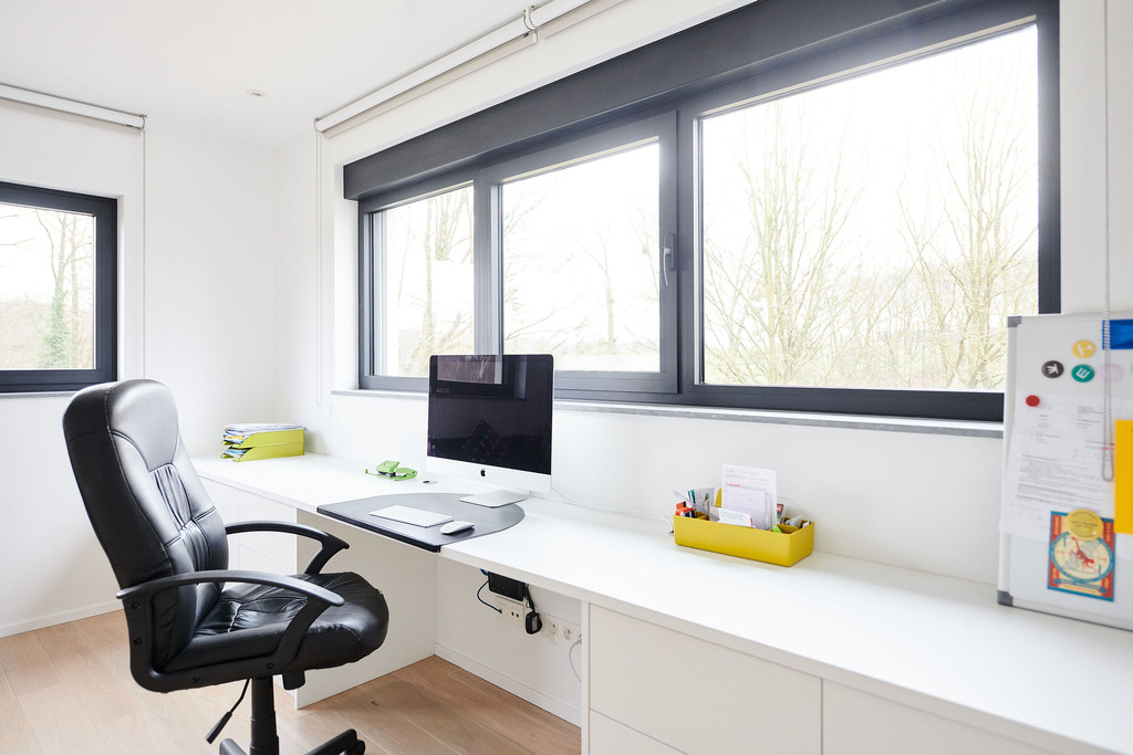 aménagement bureau ensoleillé sur mesure camber