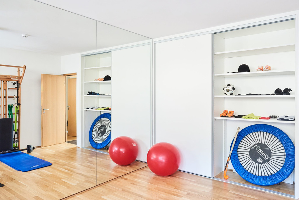 Speciale opbergkasten fitnessruimte meubels op maat