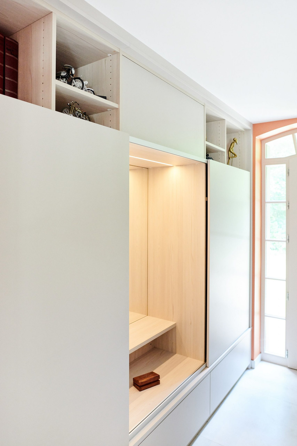 Vestiaire halkast inrichten nis op maat