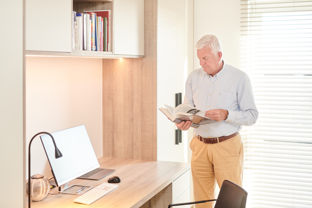 bureau avec rangements