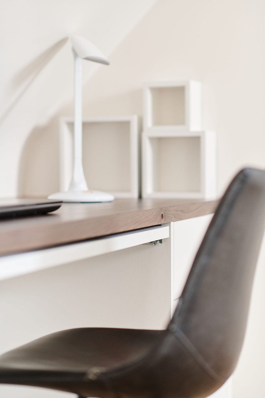 witte bureau inrichten kasten op maat