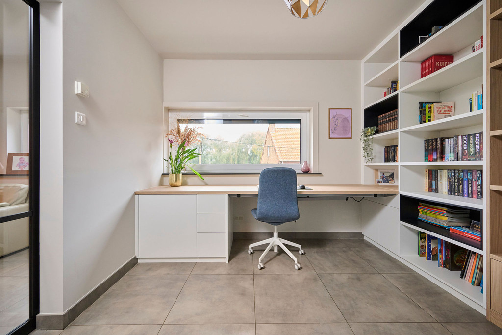 Aménagement rangements sur mesure bureau
