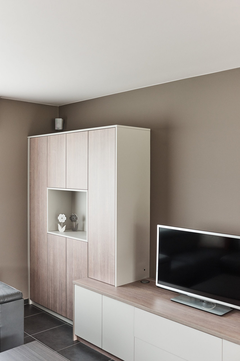 aménager meuble tv en bois salon sur mesure