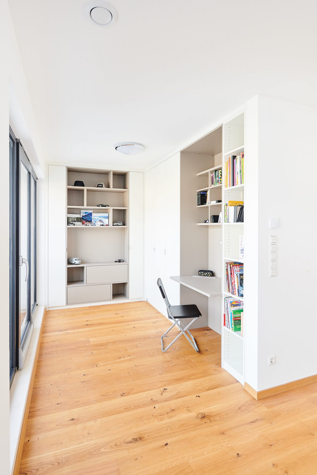 grote bureau inrichten kasten op maat
