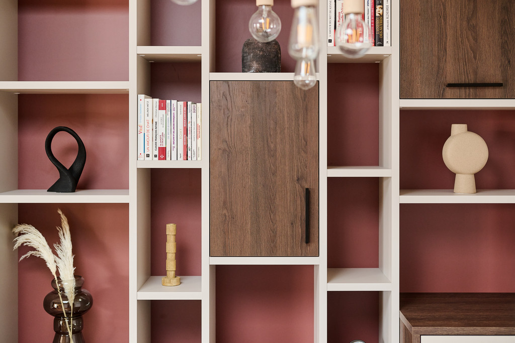 Showroom Charleroi - bureau rouge oxyde 3