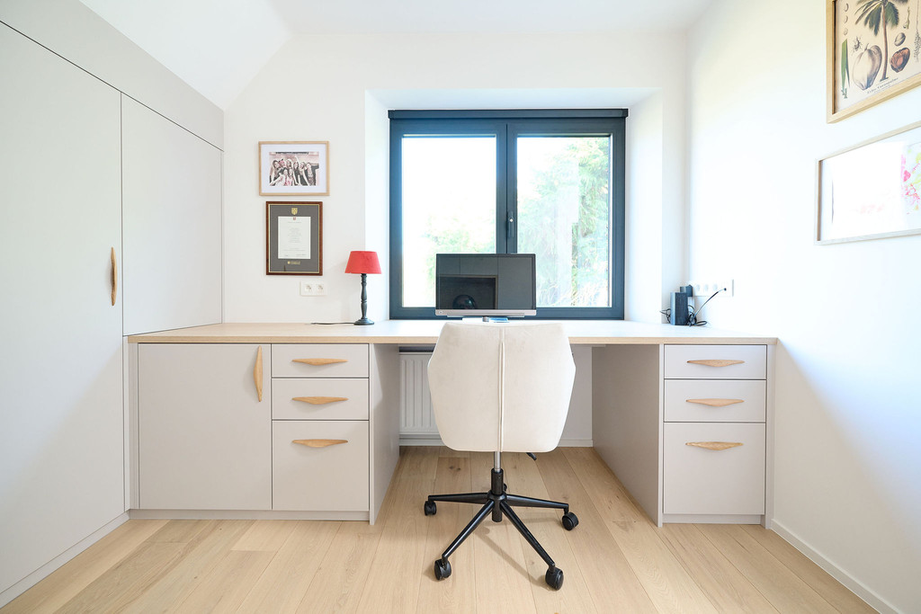 bureau blanc sur mesure