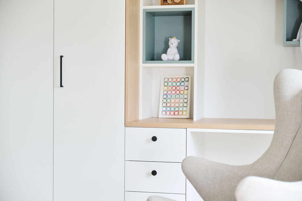 bureau intégré sur mesure chambre d'enfant