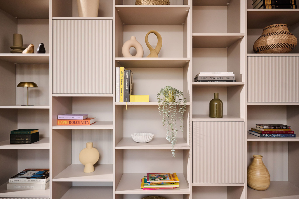 bibliothèque ouverte avec niches sur mesure