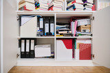 Armoire avec portes pour tous les documents administratifs