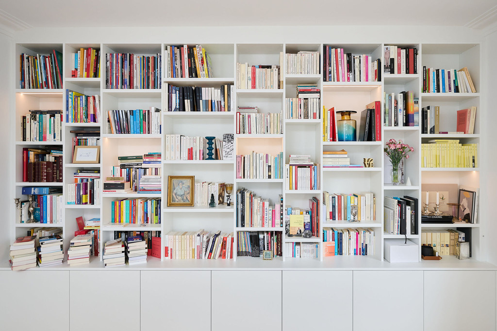 Armoire sur mesure pour tous les livres de Brigitte