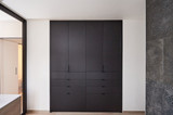déco-noire-intérieur-rangement-sur-mesure-Camber