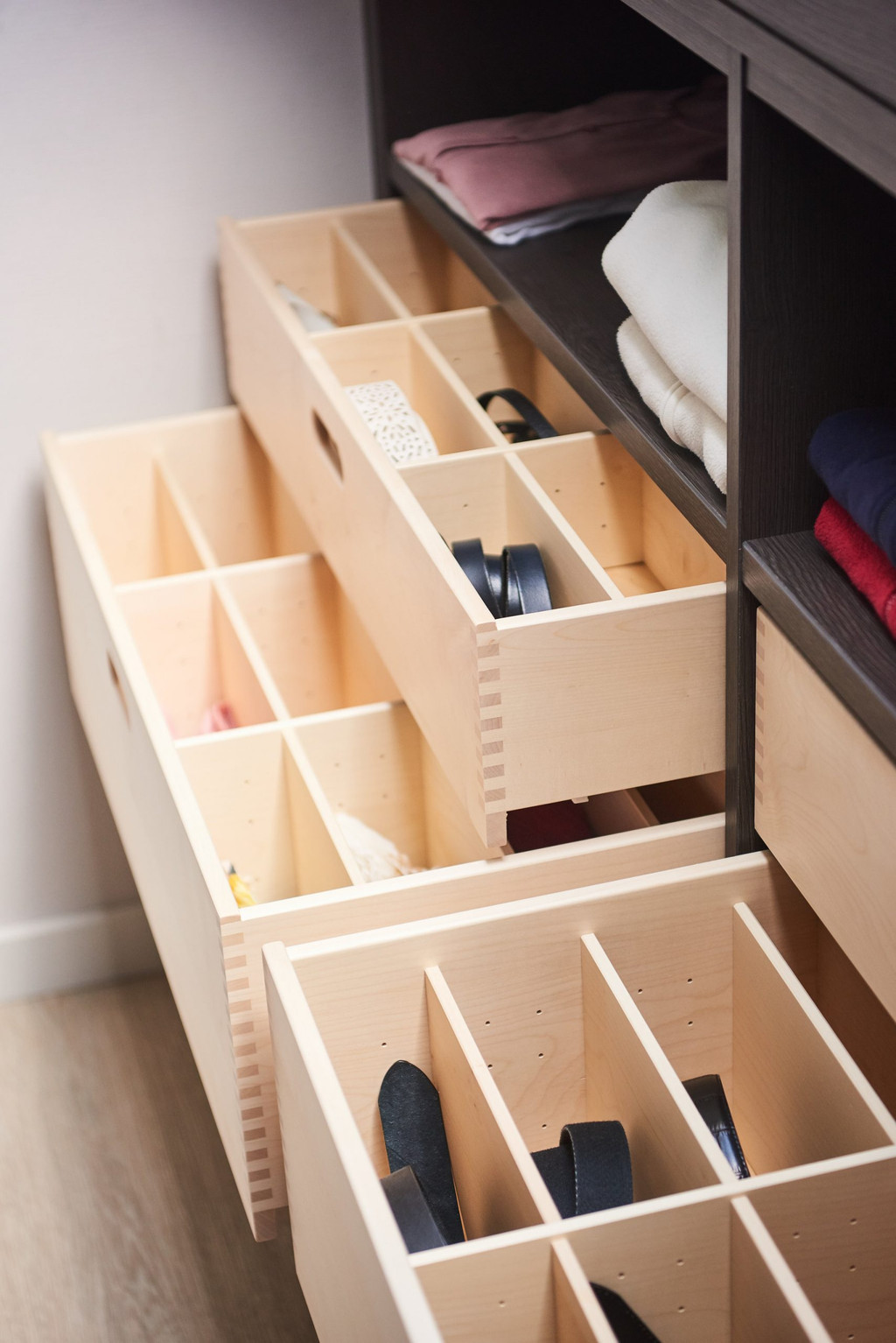 inrichten dressing kast lade op maat