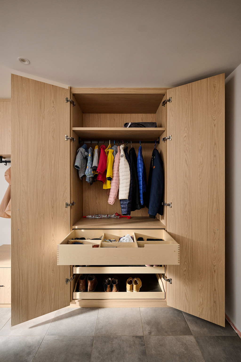 grand tiroir sur mesure vestiaire