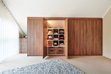 kasten onder schuin inrichten dressing