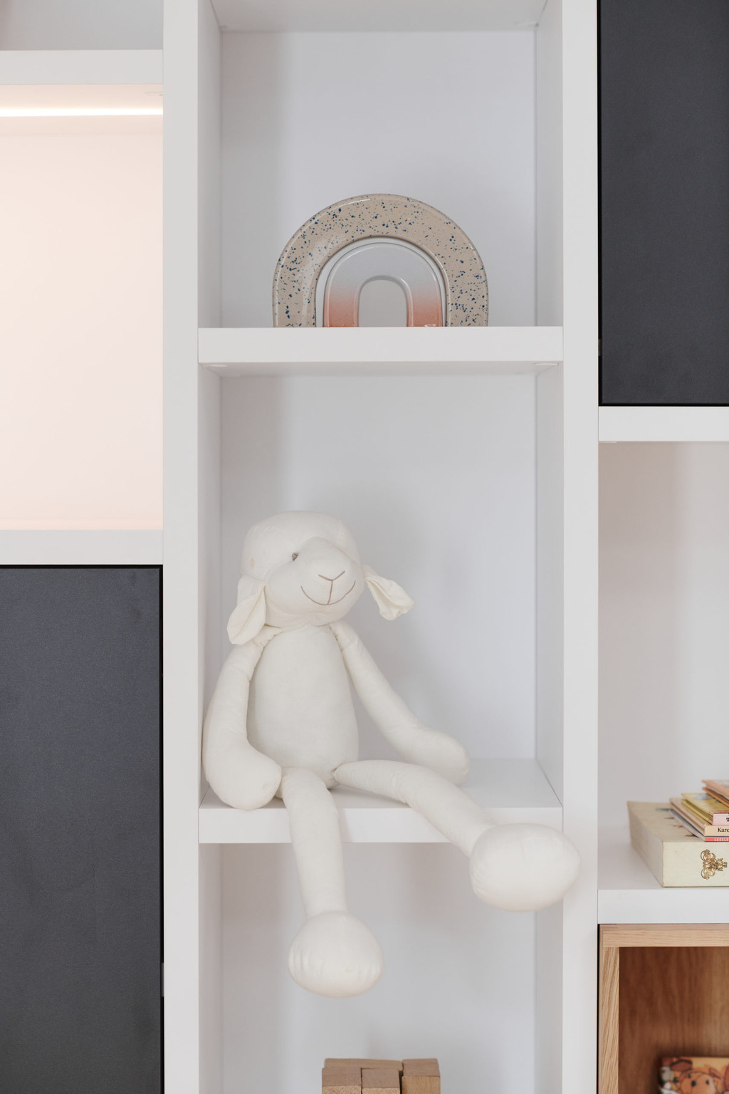 wandkast met bureau