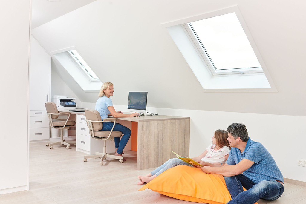 grenier sous pente aménagement sur mesure VELUX Camber espace de vie