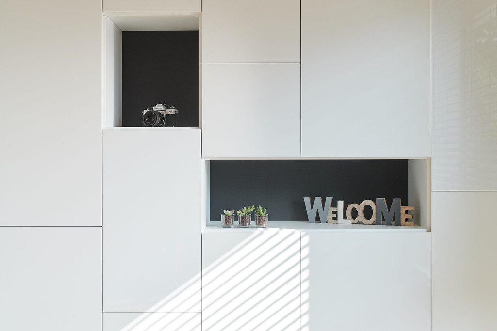 witte woonkamer inrichten op maat