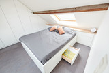 aménager petit espace tiroirs sous lit