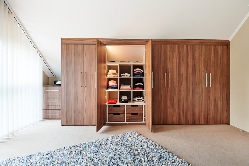 kasten onder schuin inrichten dressing
