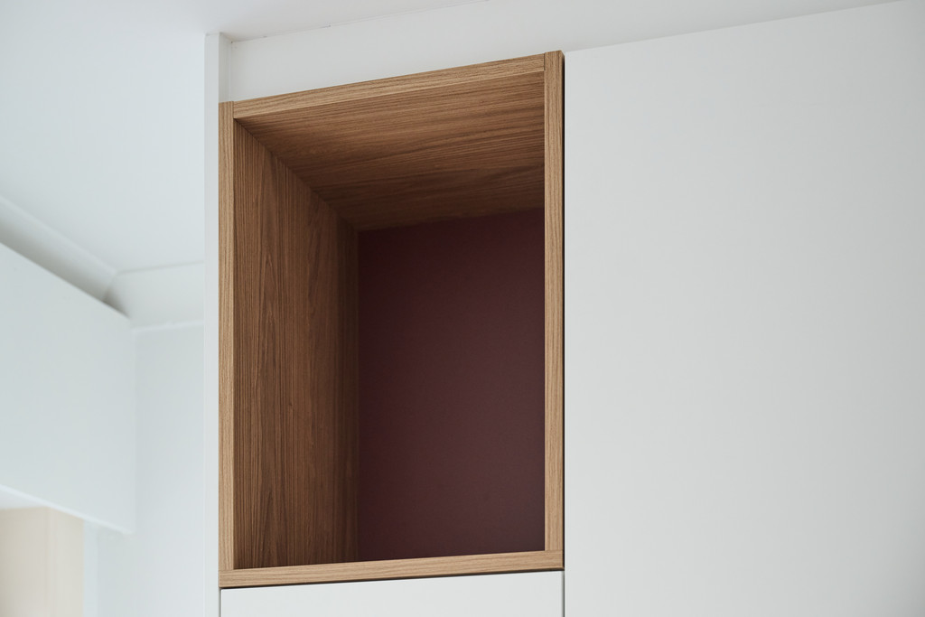 Meuble TV sur mesure avec niches ouvertes