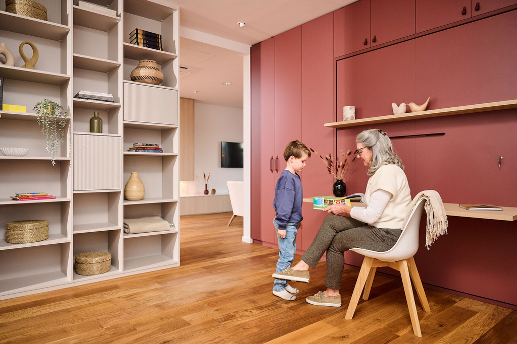 Aménagement sur mesure lit escamotable rouge