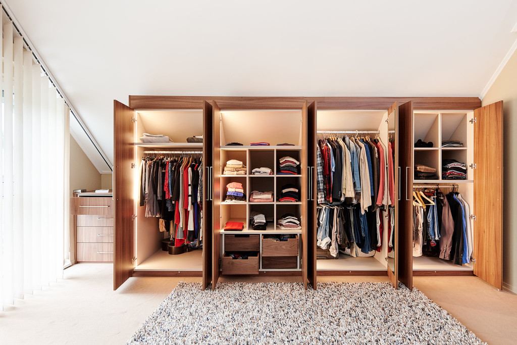 amenagement dressing meubles sur mesure placards sous pentes