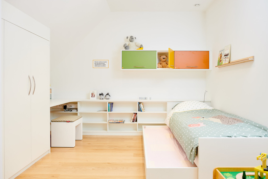 Kinderkamer met schuifbed en bureau kleerkasten en kasten op maat in Marche-en-Famenne