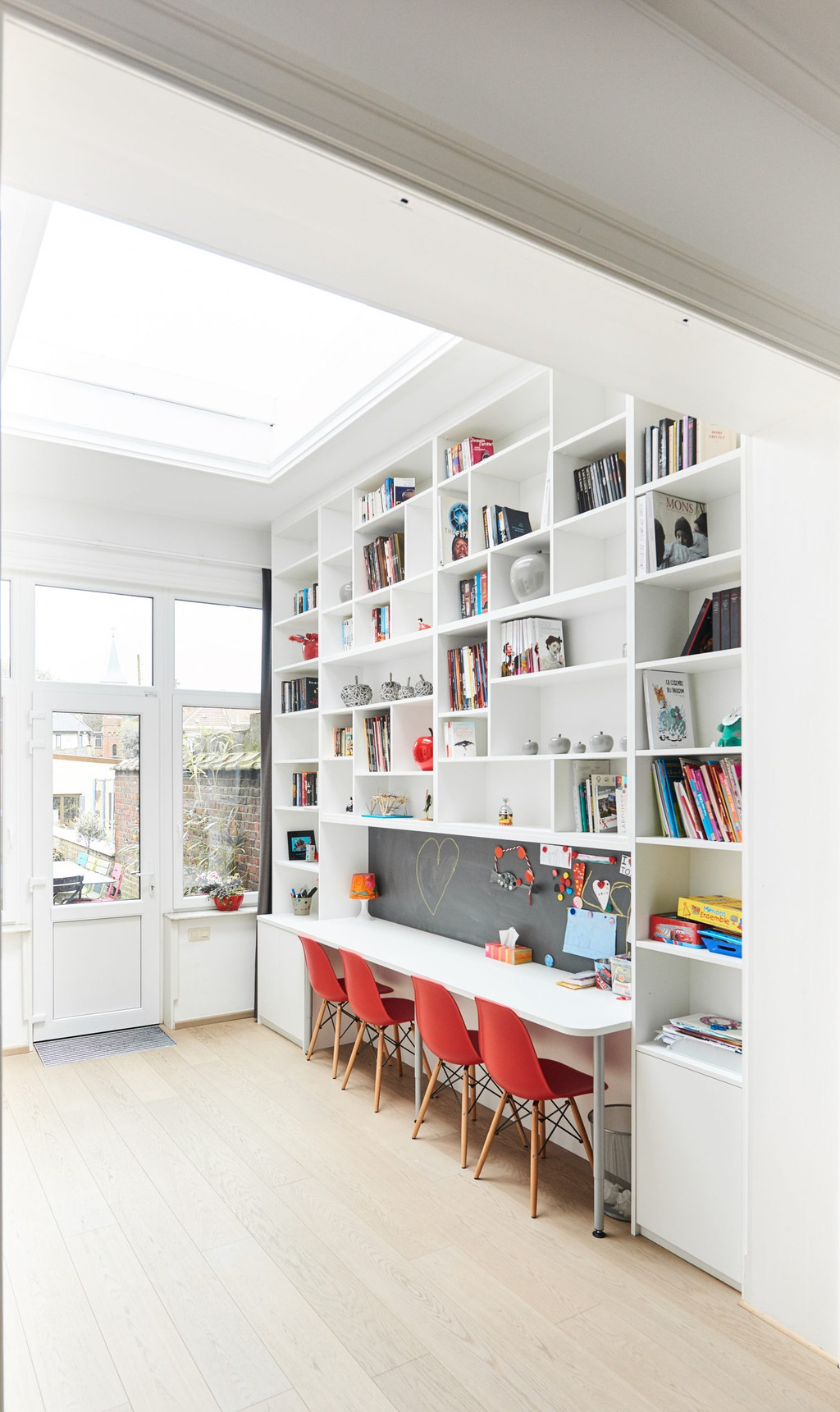 bureau tableau bibliothèque