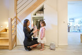 rangements sous escalier
