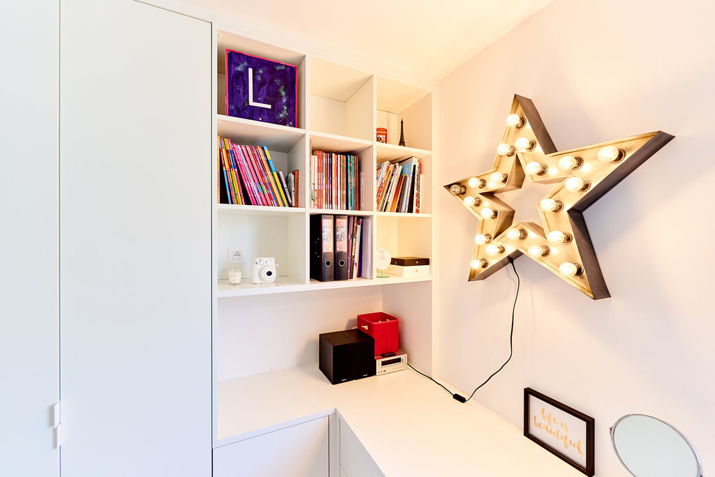 chambre enfant éagères sur mesure