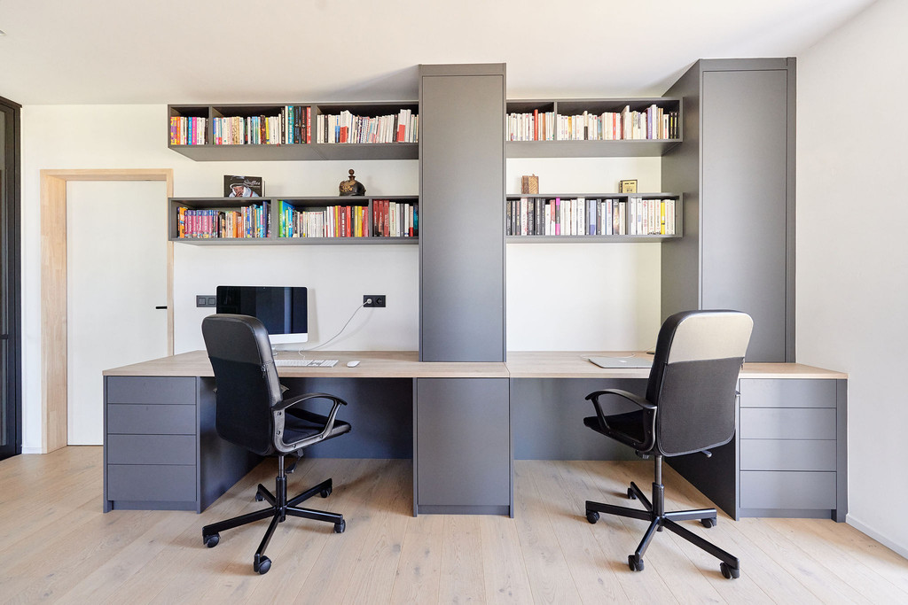 Bibliothèque bureau sur mesure chez Virginie