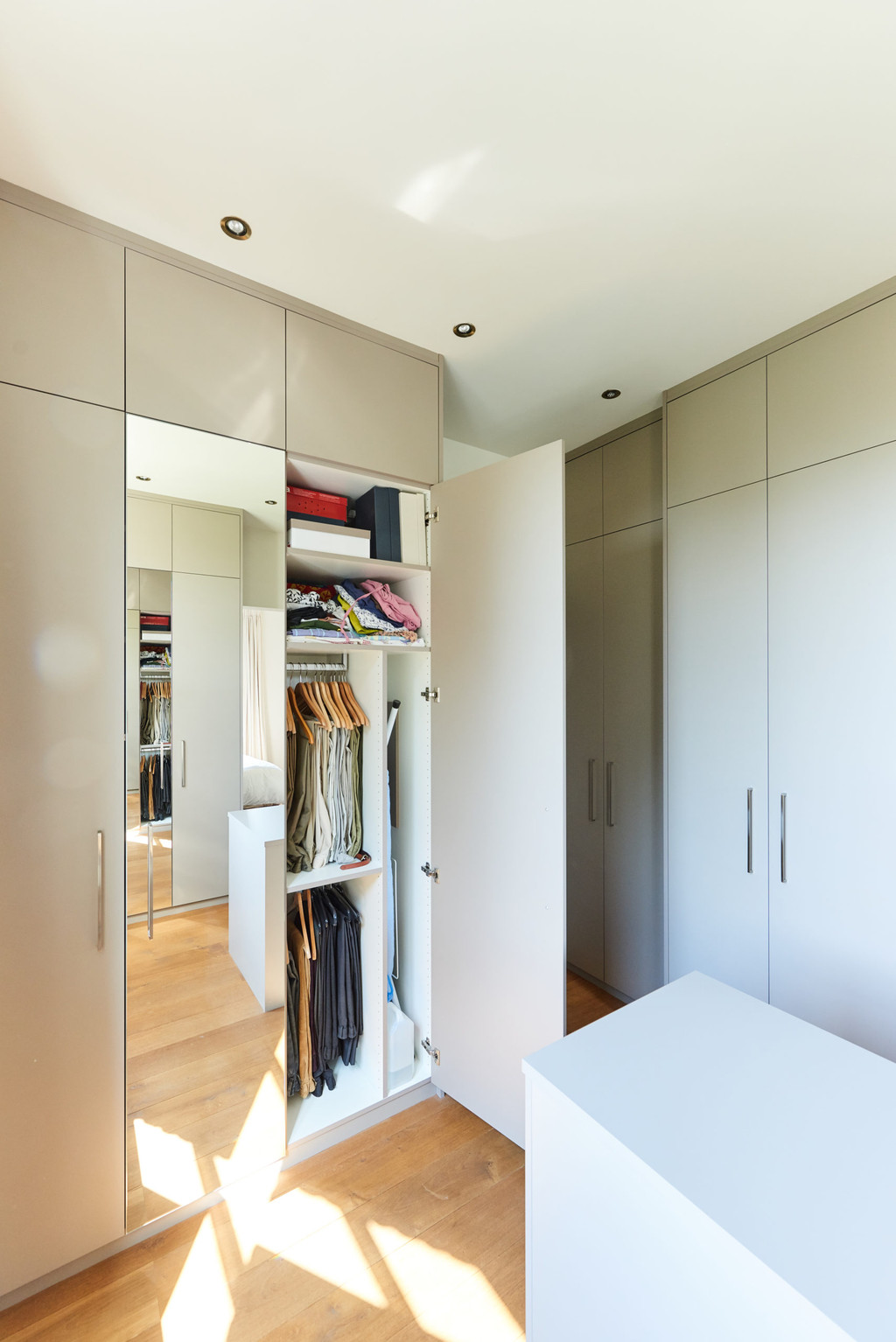 dressing blanc sur mesure avec ilot