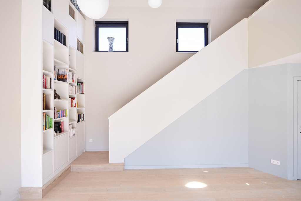 bibliothèque-escalier-sur-mesure