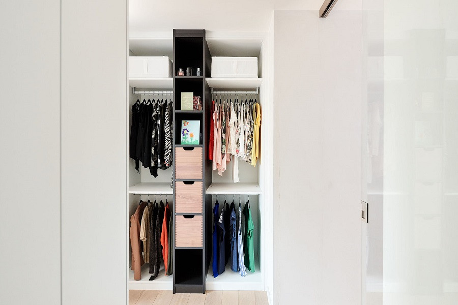 inrichten witte dressing kast op maat