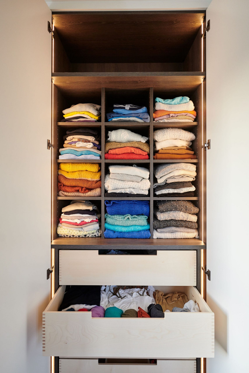 inrichten dressing kast laden op maat