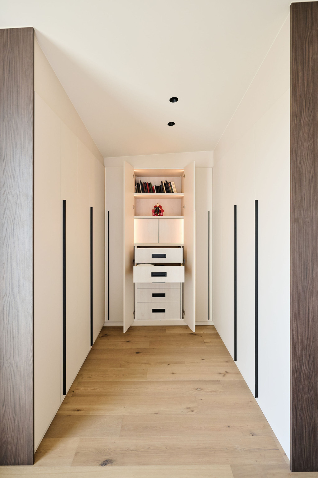 dressing en u avec placard sur mesure et led