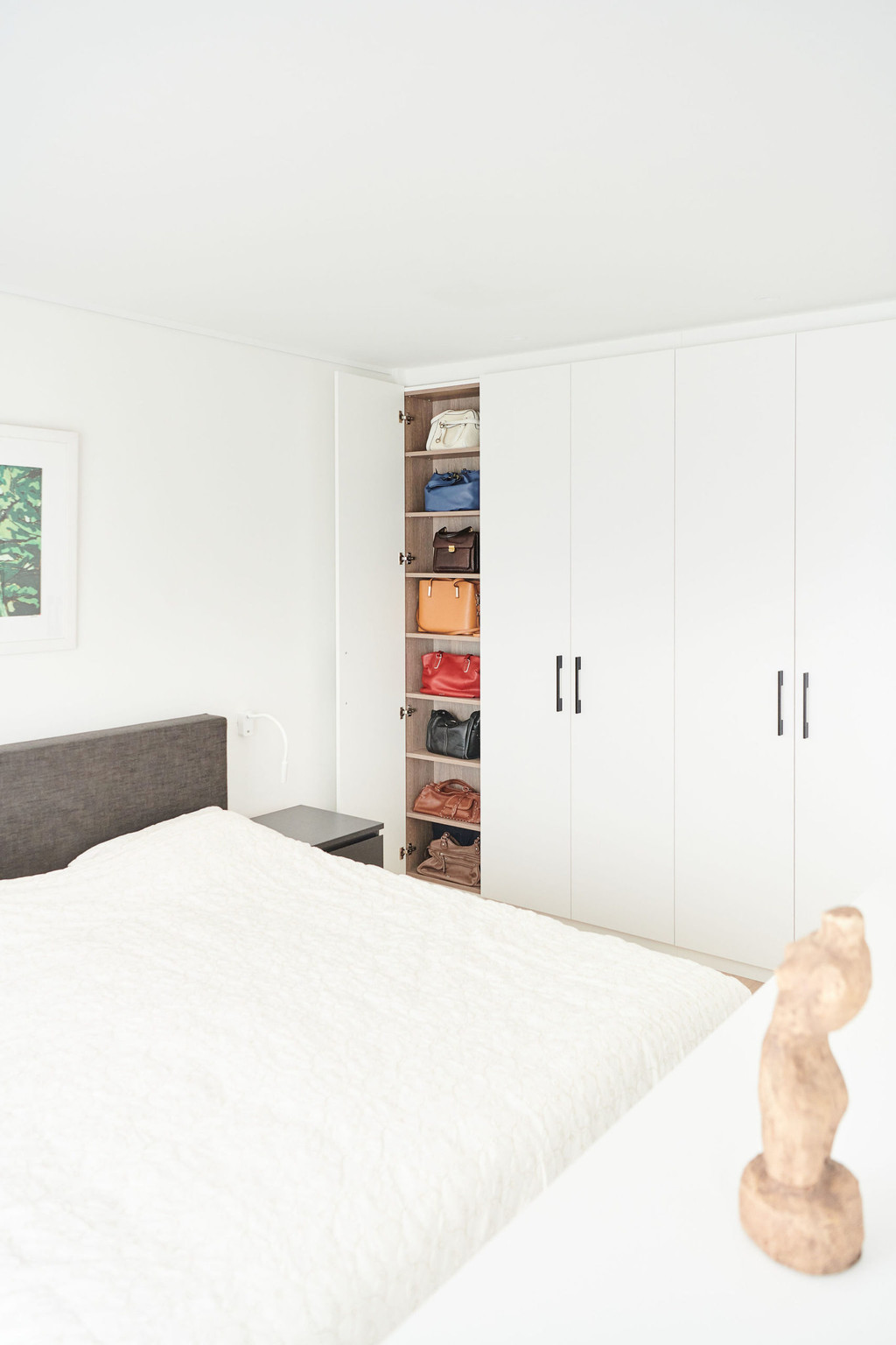 Chambre à coucher sur mesure avec dressing fermé