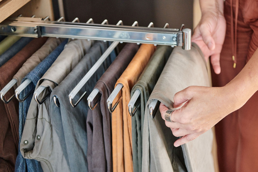 dressing sur mesure camber porte pantalons