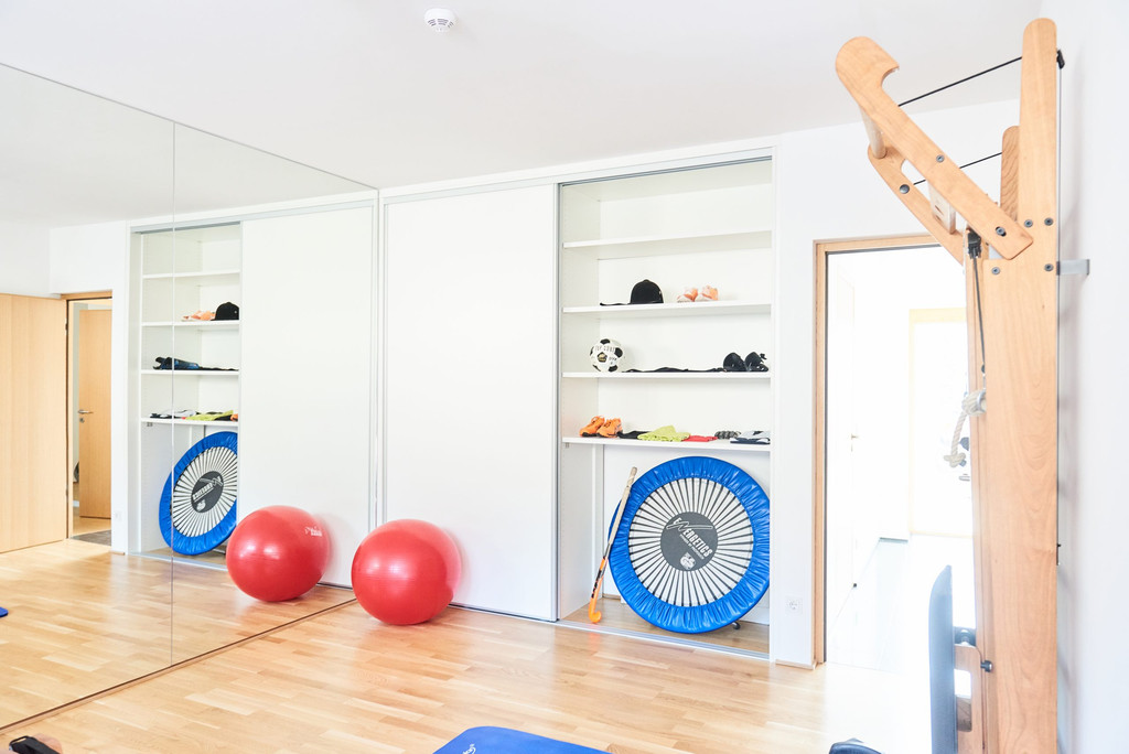 Speciale opbergkasten sportzaal op maat