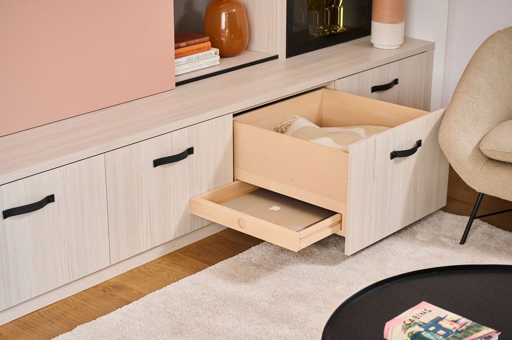Tiroir sur mesure avec rangement pour ordinateur dans le meuble TV