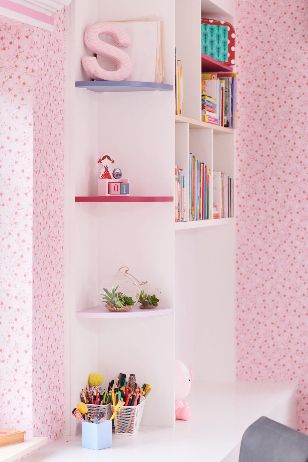 Camber inrichting kinderkamer planken op maat