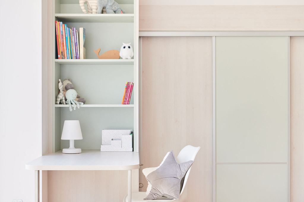 chambre bébé étagère sur mesure sur mesure